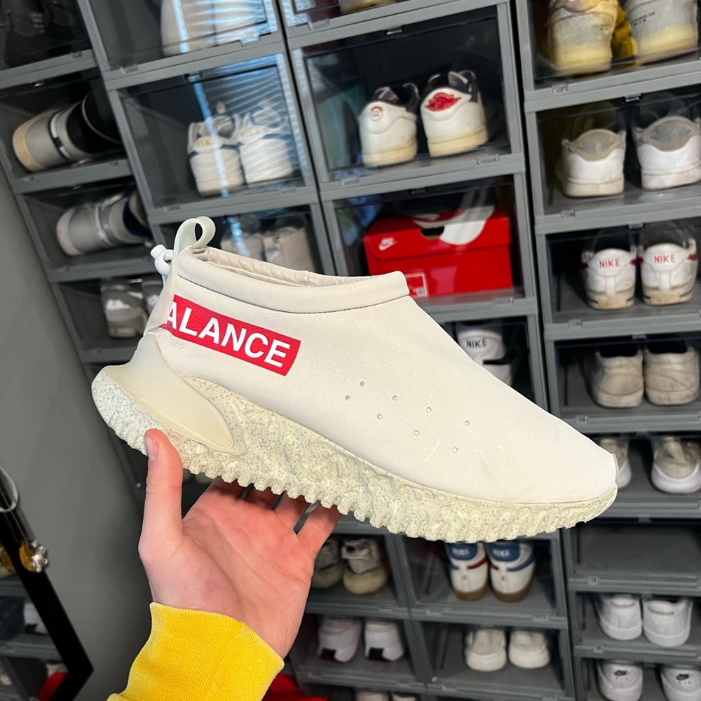 Undercover X Moc Flow SP “Light Bone”